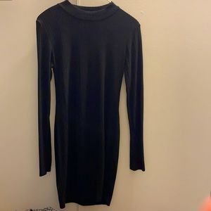 Fitted dress by heart & hips size: small color: black long sleeve